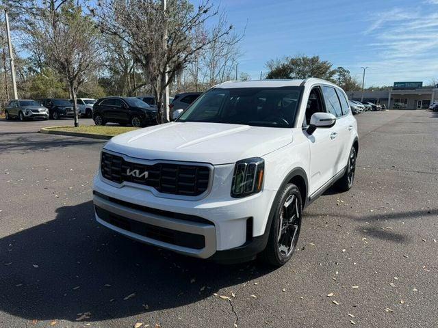 Kia Telluride S FWD - View 1
