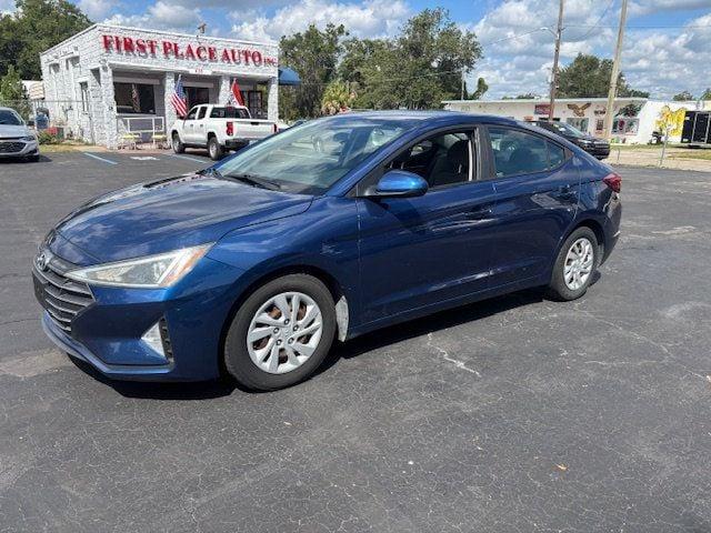 Hyundai Elantra - View 1