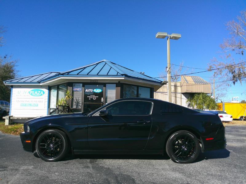 Ford Mustangv6 Coupe - Thumbnail 10