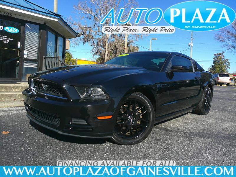 Ford Mustangv6 Coupe - View 1