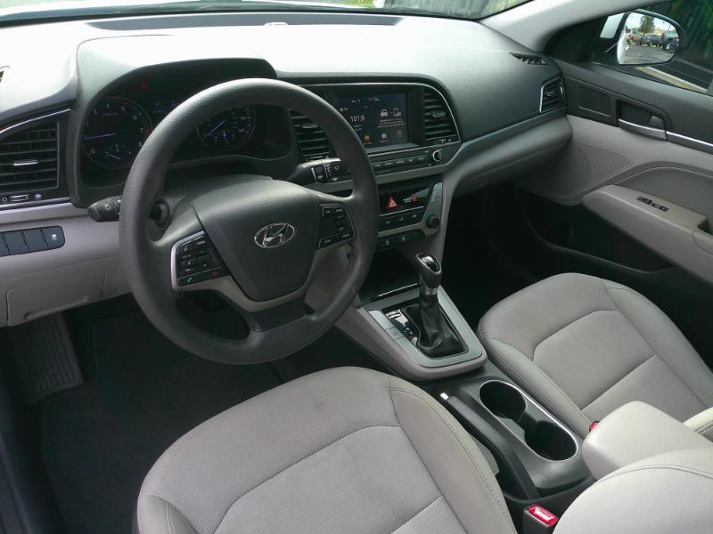 Hyundai Elantrase 4D Sedan - Thumbnail 11