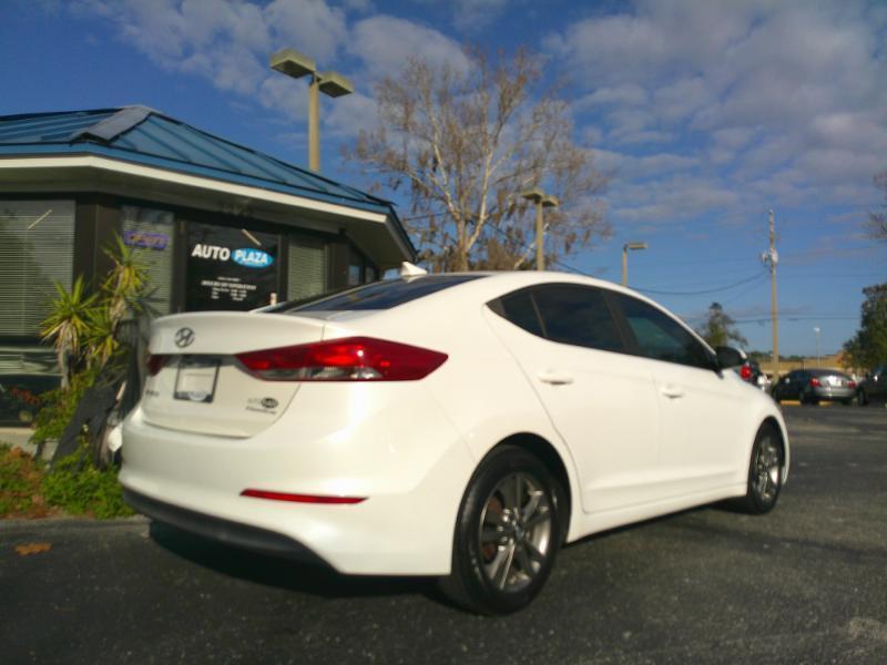 Hyundai Elantrase 4D Sedan - Thumbnail 5