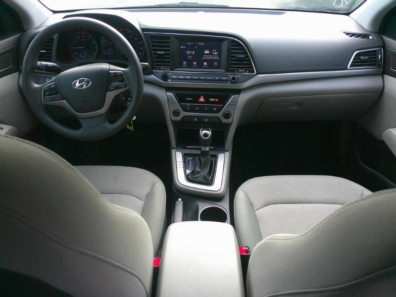 Hyundai Elantrase 4D Sedan - Thumbnail 14