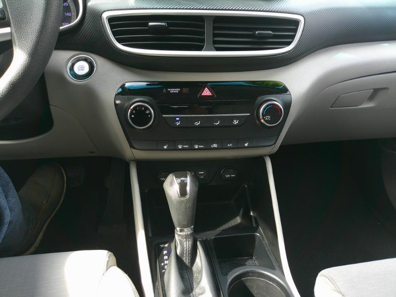 Hyundai Tucsonvalue 4D Suv Fwd - Thumbnail 16