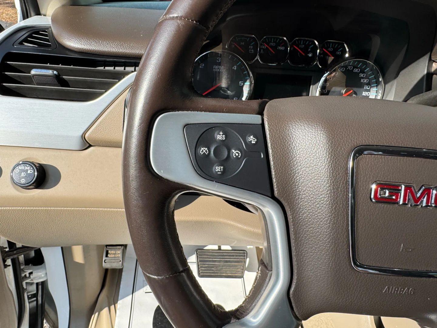 GMC Yukon Xl Slt Standard Edition Sport Utility 4D - Thumbnail 19