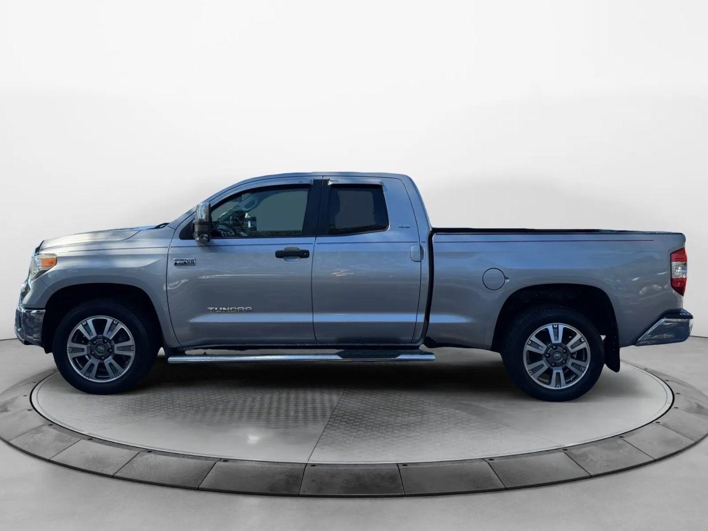 Toyota Tundra Double Cab Sr5 Pickup 4D 6 1/2 Ft - Thumbnail 10