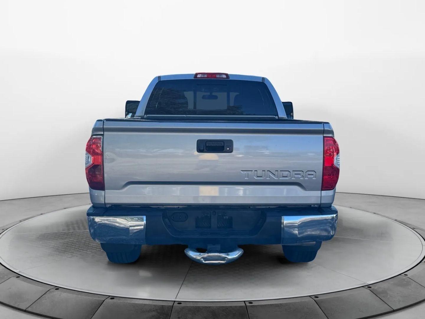 Toyota Tundra Double Cab Sr5 Pickup 4D 6 1/2 Ft - Thumbnail 8