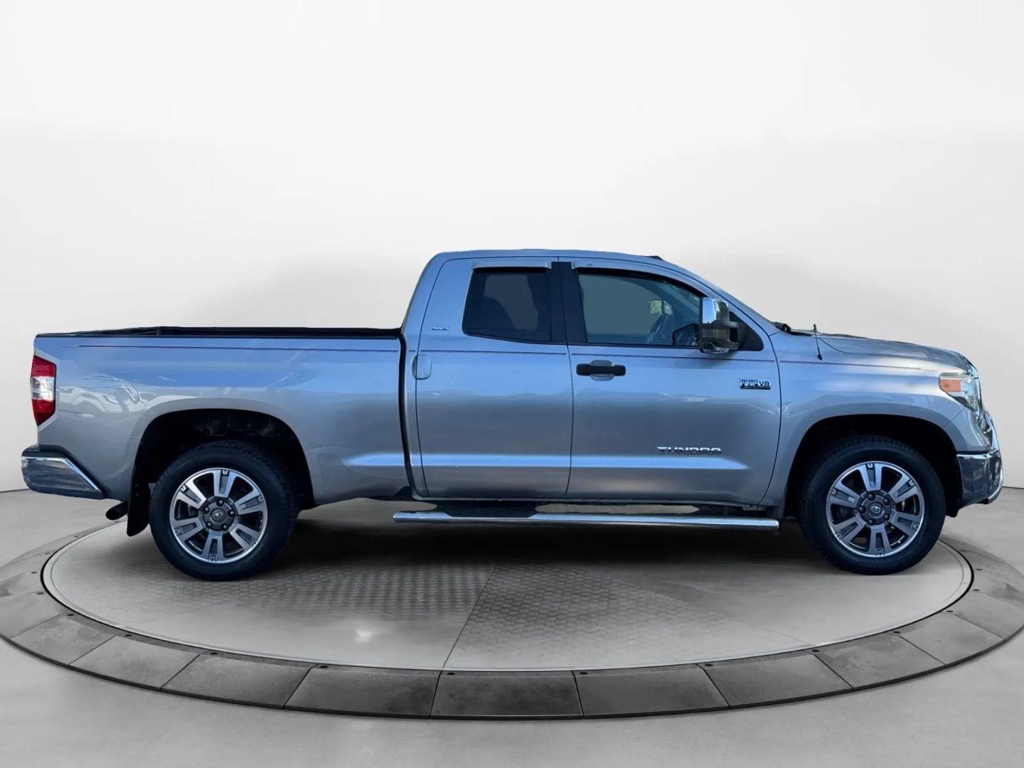 Toyota Tundra Double Cab Sr5 Pickup 4D 6 1/2 Ft - Thumbnail 6