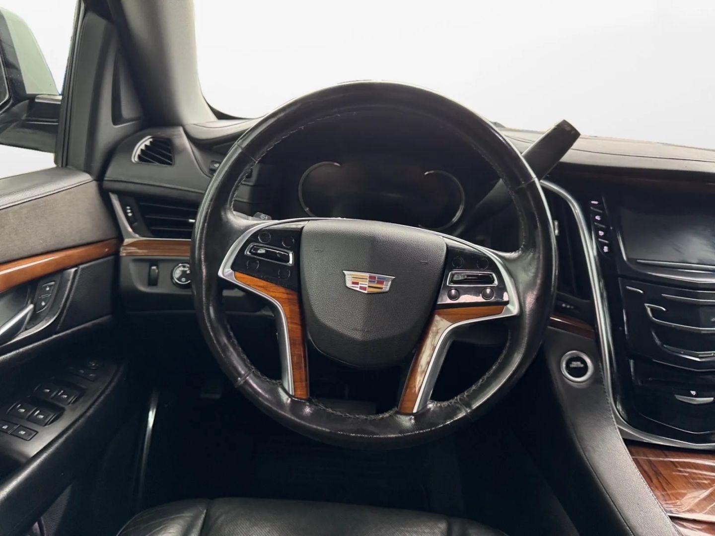 Cadillac Escalade Esv Luxury Sport Utility 4D - Thumbnail 16