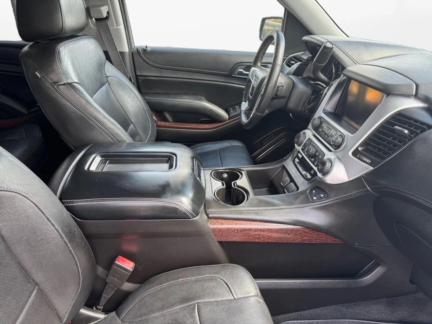 GMC Yukon Slt Sport Utility 4D - Thumbnail 14