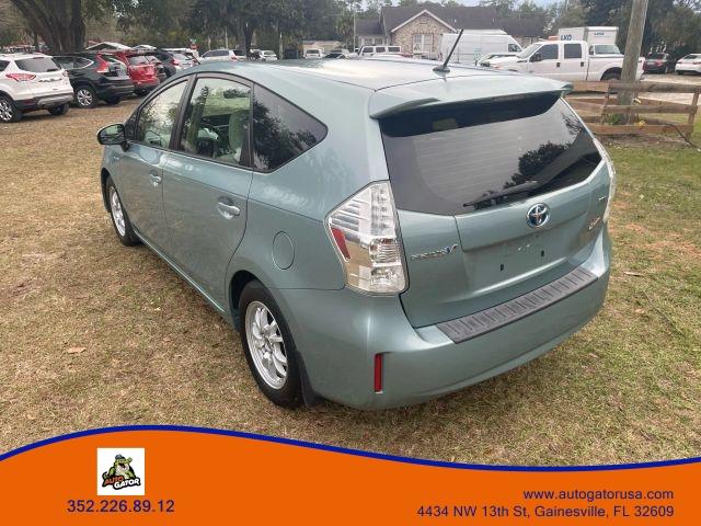 Toyota PRIUS V - Thumbnail 5