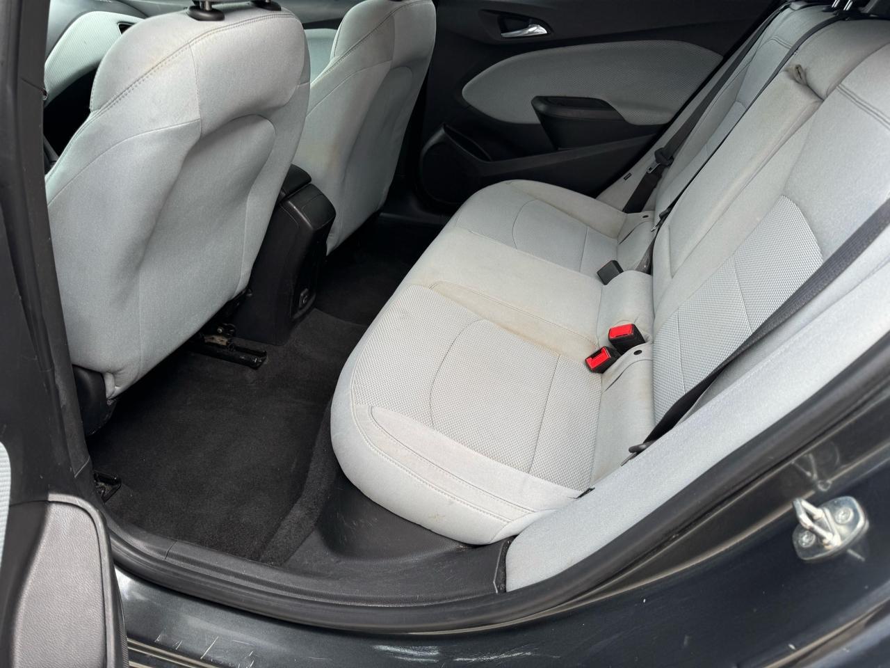 Chevrolet Cruzelt Hatchback - Thumbnail 17