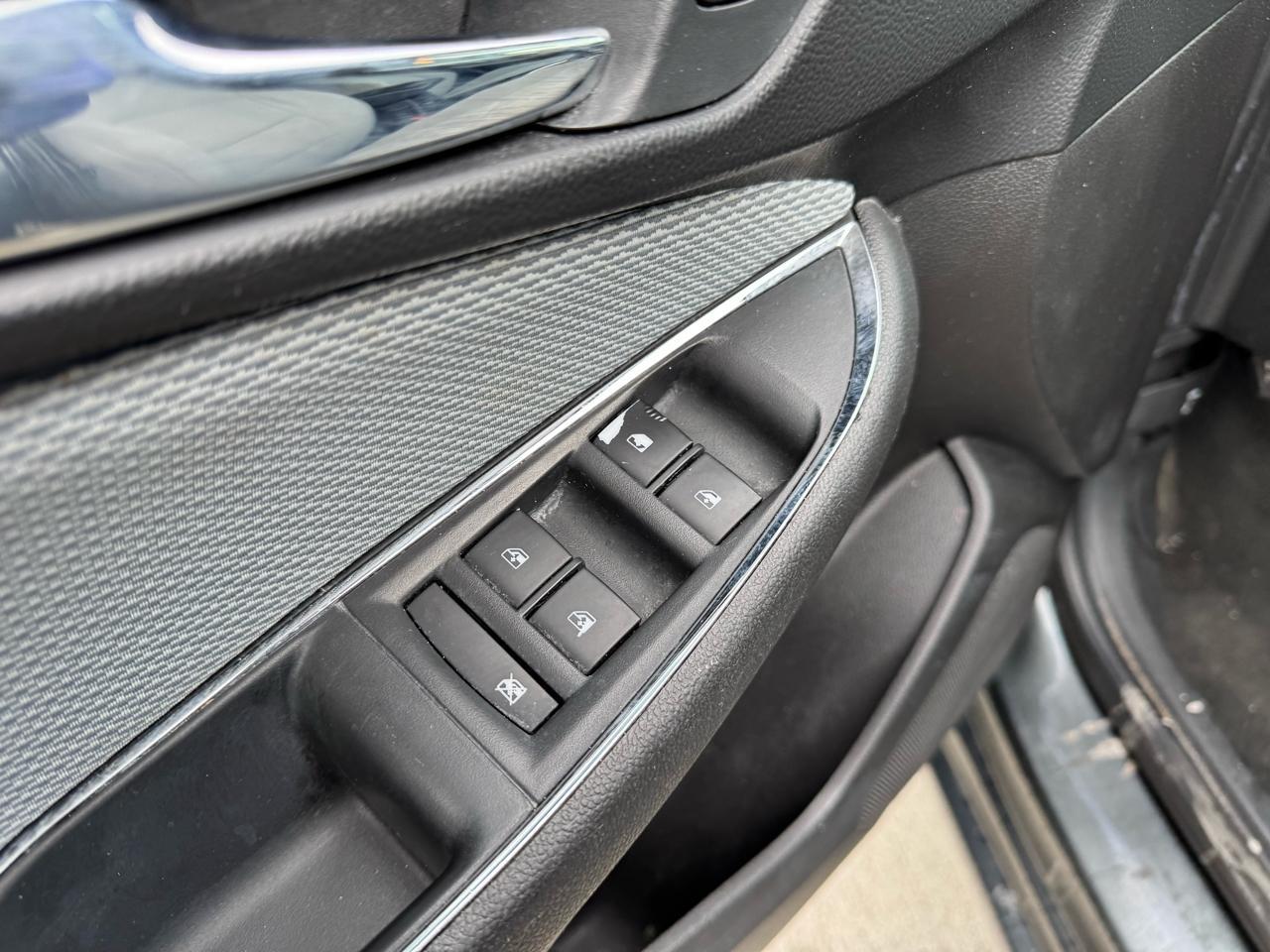 Chevrolet Cruzelt Hatchback - Thumbnail 19