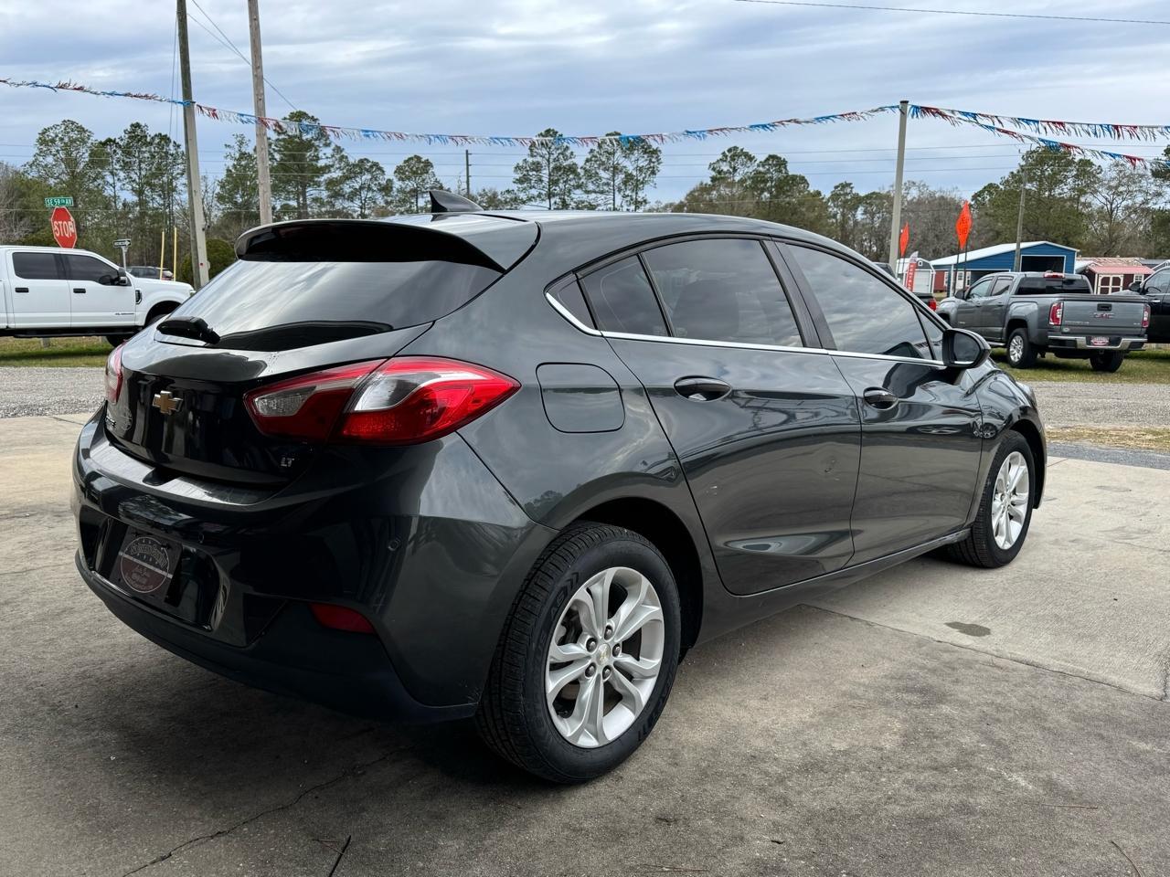 Chevrolet Cruzelt Hatchback - Thumbnail 5