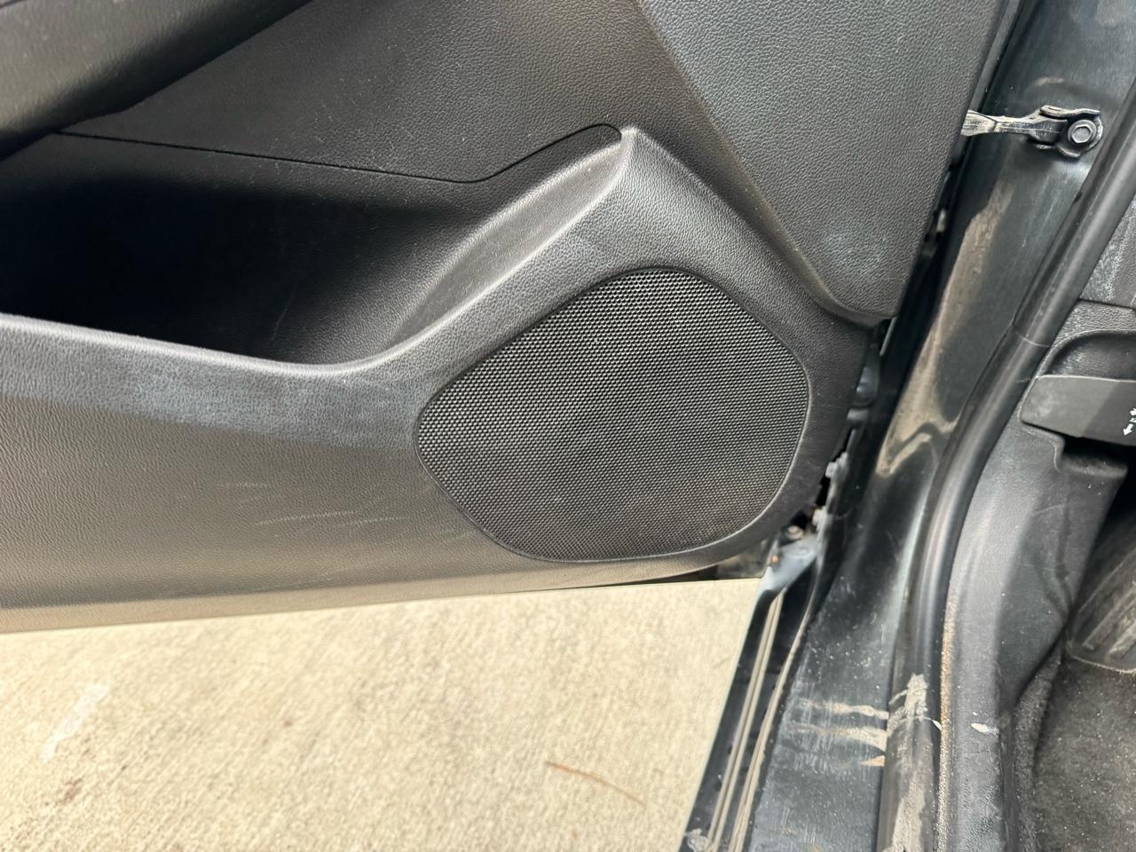 Chevrolet Cruzelt Hatchback - Thumbnail 20