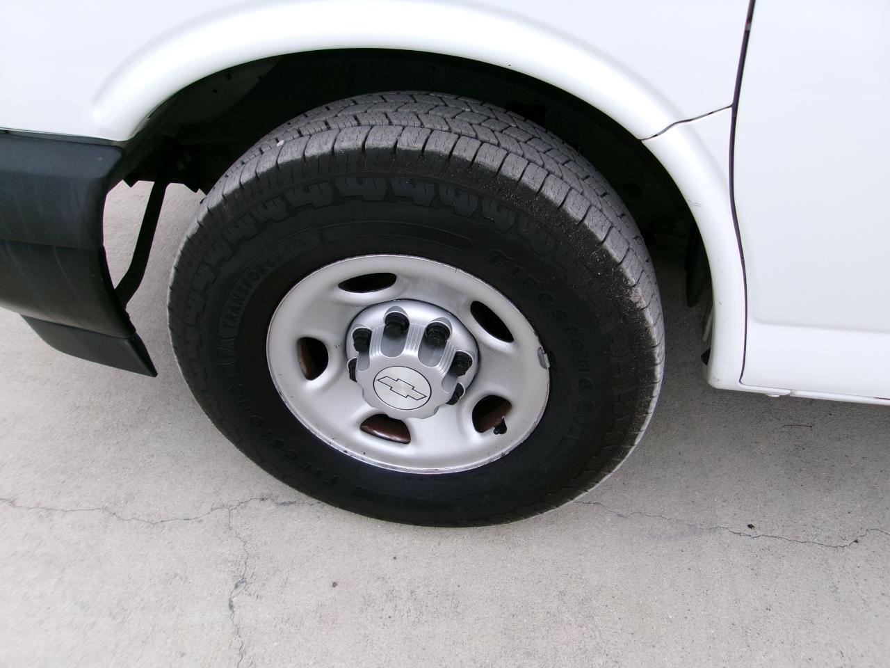 Chevrolet Express2500 Cargo - Thumbnail 9