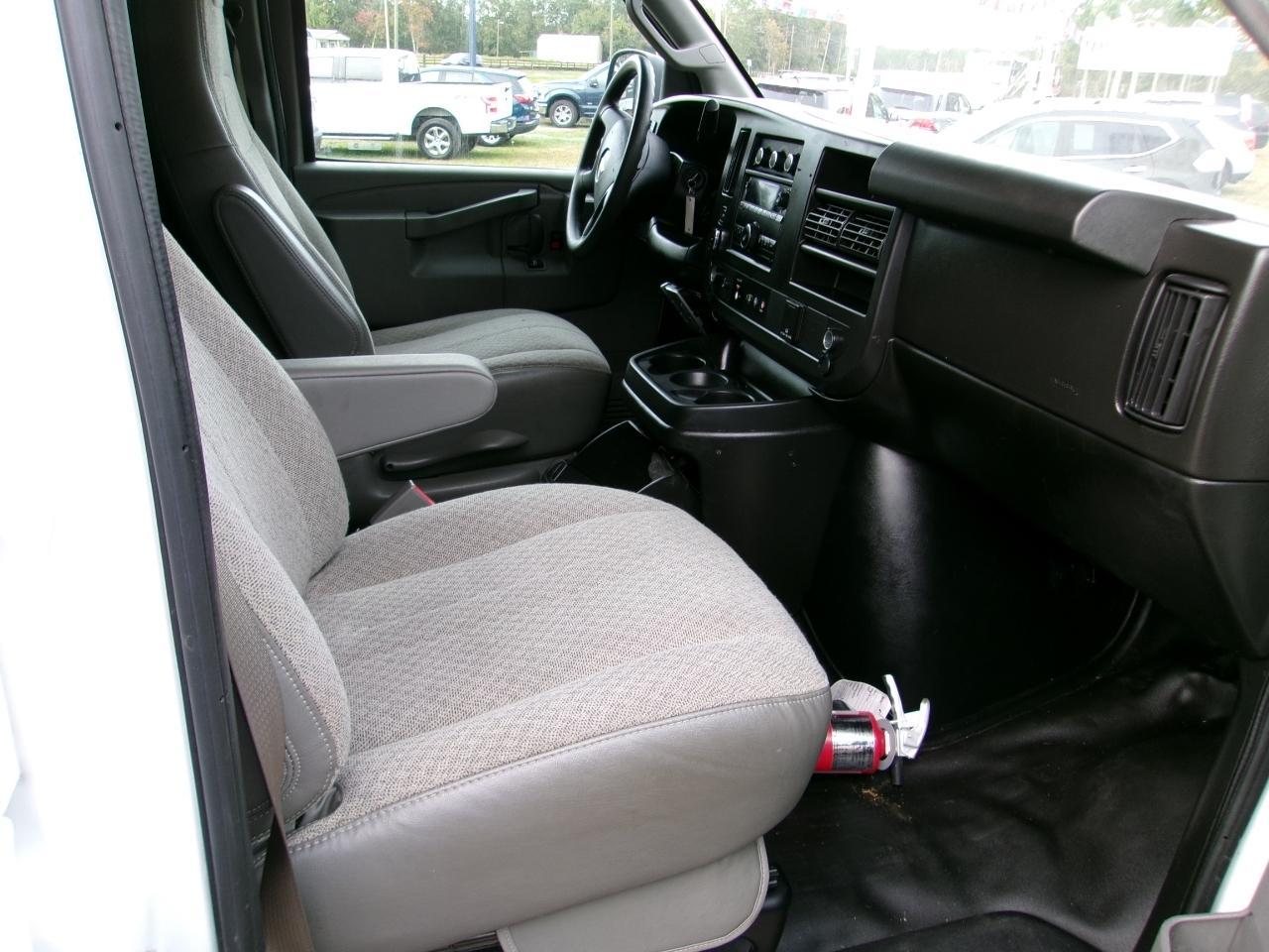 Chevrolet Express2500 Cargo - Thumbnail 18