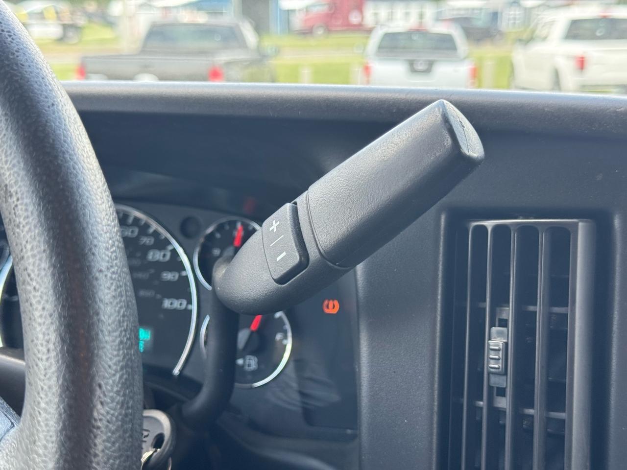 Chevrolet Express2500 Cargo - Thumbnail 20