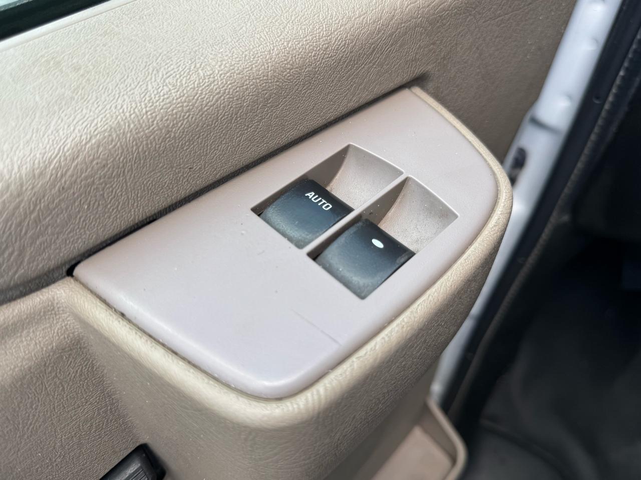 Chevrolet Express2500 Cargo - Thumbnail 15