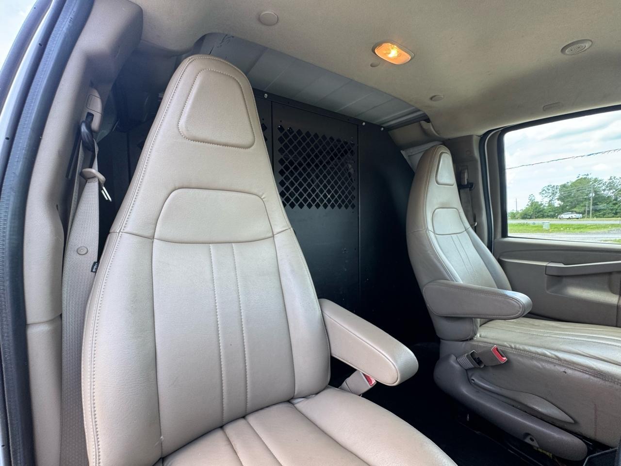 Chevrolet Express2500 Cargo - Thumbnail 14