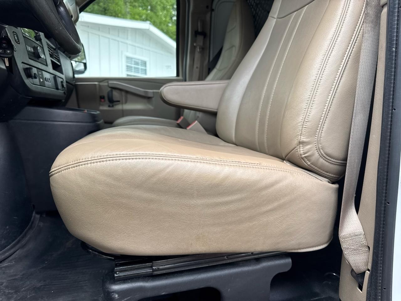 Chevrolet Express2500 Cargo - Thumbnail 19