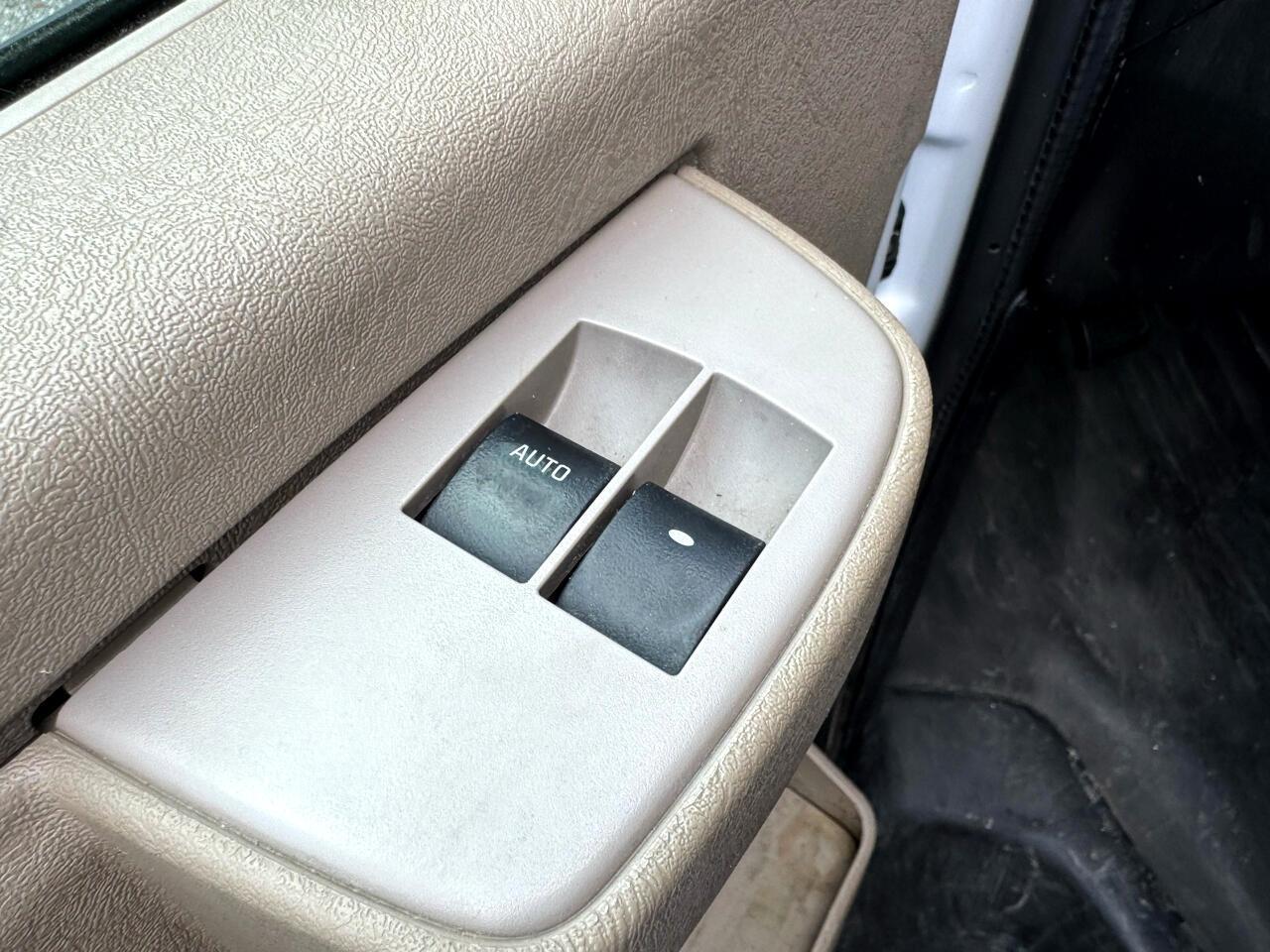 Chevrolet Express2500 Cargo - Thumbnail 17