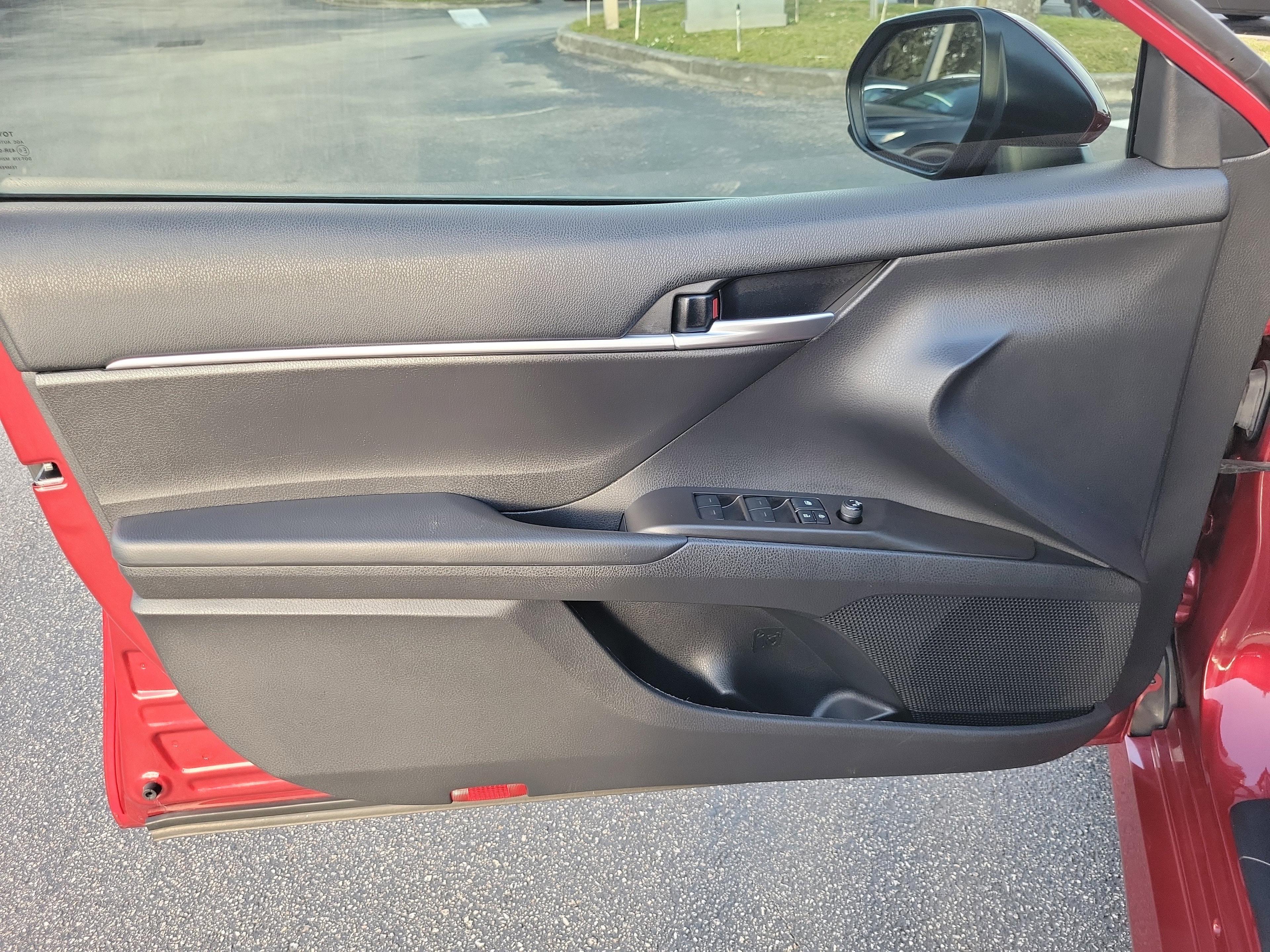 Toyota Camry Le Fwd - Thumbnail 12