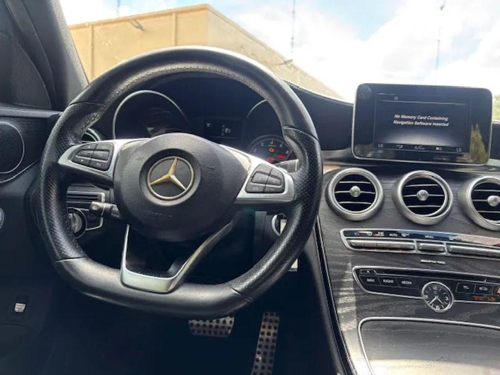 Mercedes-Benz C-Class - Thumbnail 2