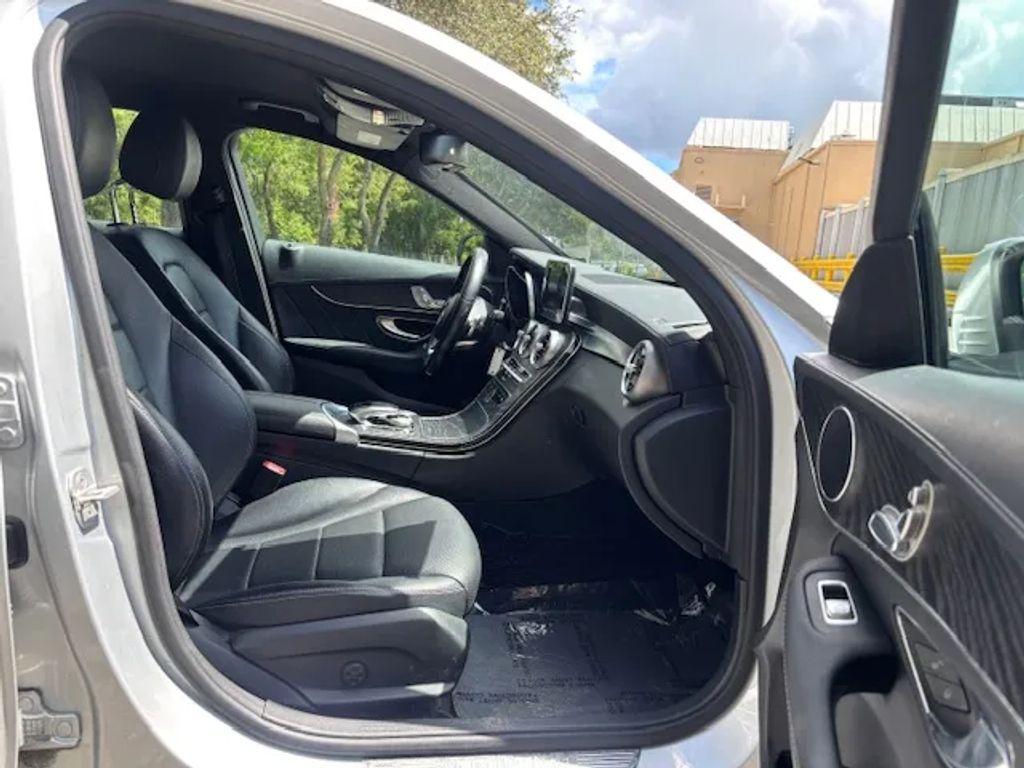 Mercedes-Benz C-Class - Thumbnail 13