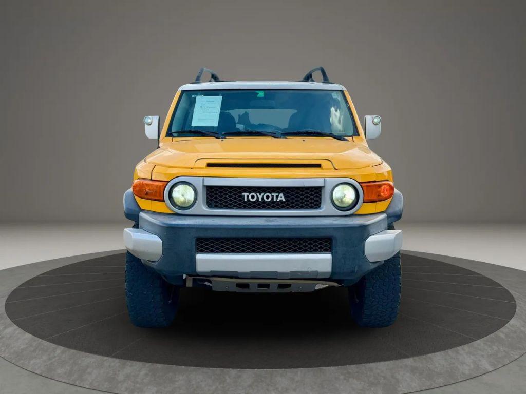Toyota Fj Cruiser - Thumbnail 4