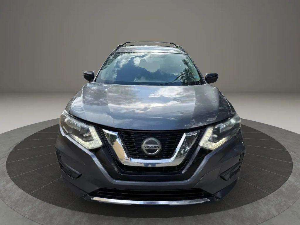 Nissan Rogue - Thumbnail 4