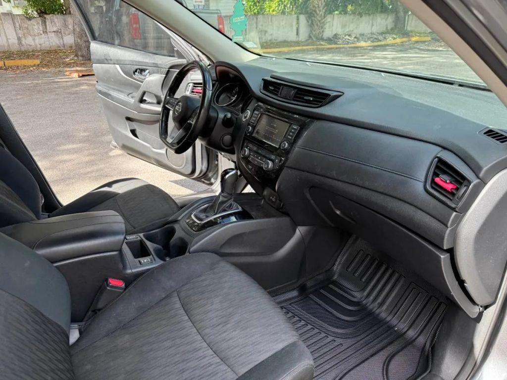 Nissan Rogue - Thumbnail 17