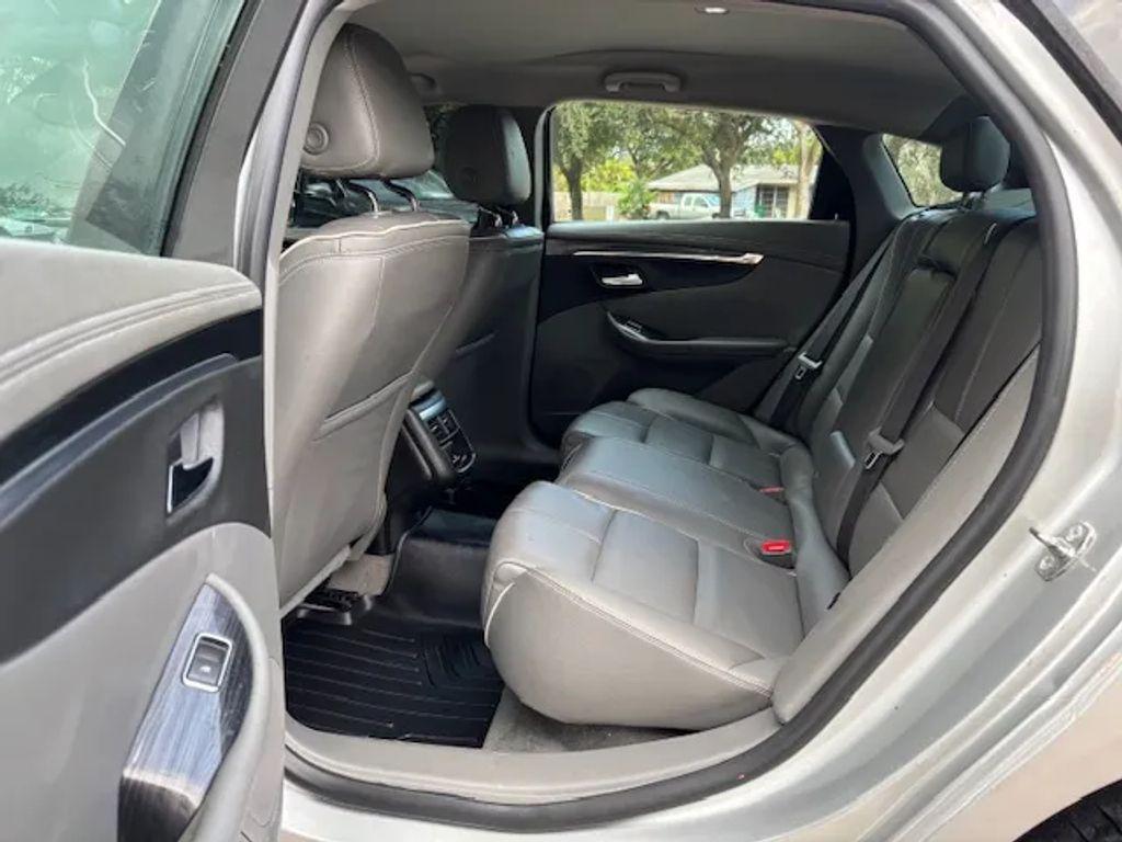 Chevrolet Impala - Thumbnail 16