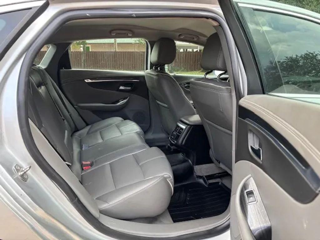 Chevrolet Impala - Thumbnail 13