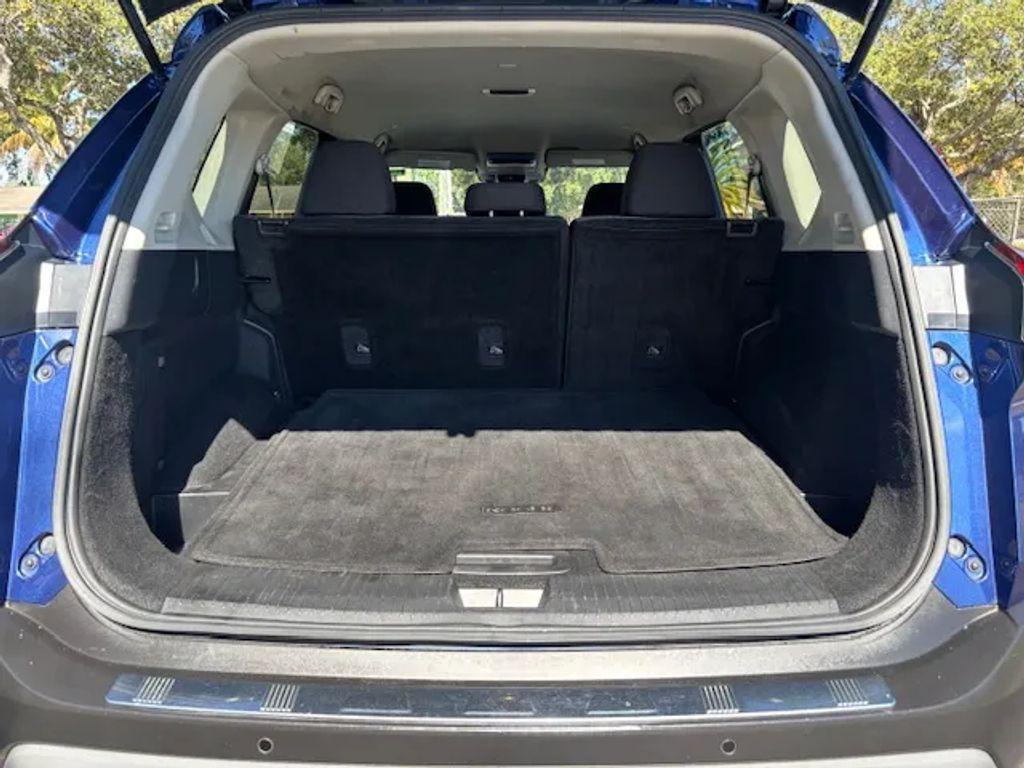 Nissan Rogue - Thumbnail 12