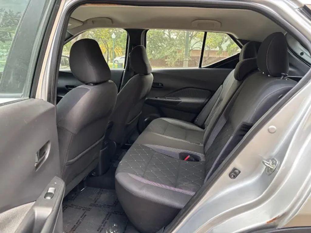 Nissan Kicks - Thumbnail 12