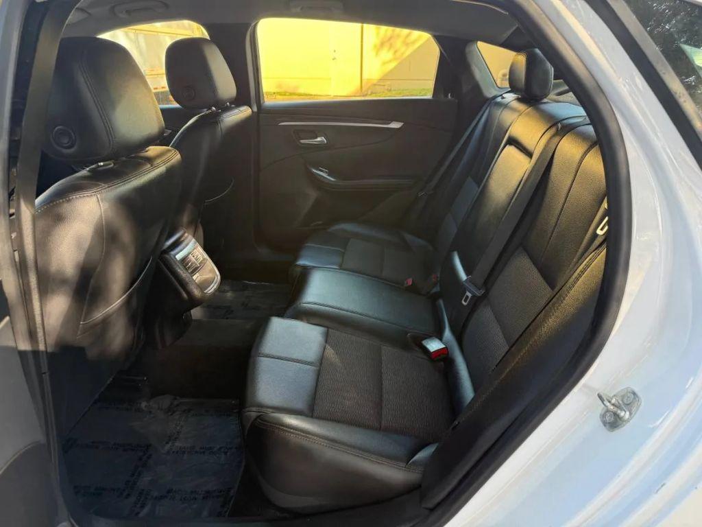 Chevrolet Impala - Thumbnail 14