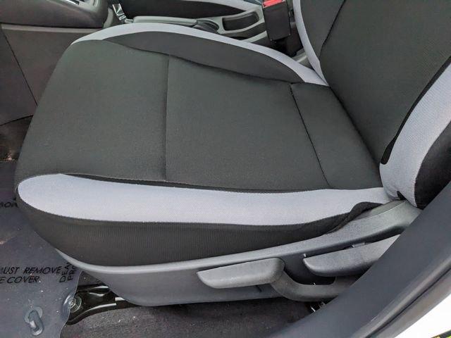 Nissan Versa S - Thumbnail 16