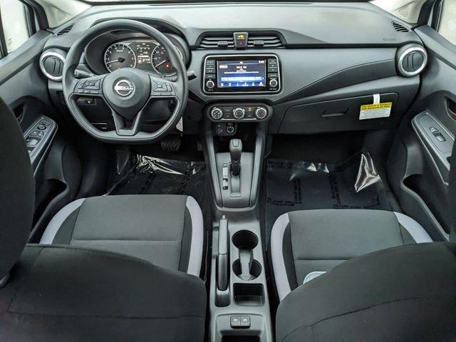 Nissan Versa S - Thumbnail 8