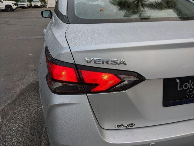 Nissan Versa Sv - Thumbnail 11