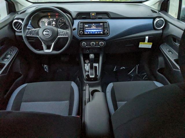 Nissan Versa Sv - Thumbnail 13