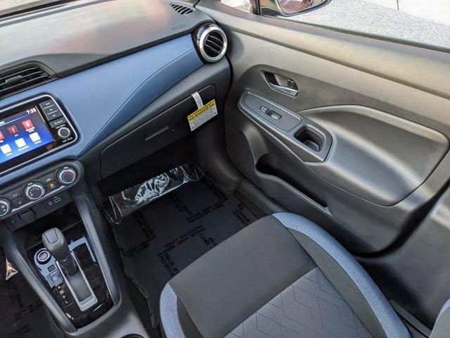 Nissan Versa Sv - Thumbnail 15