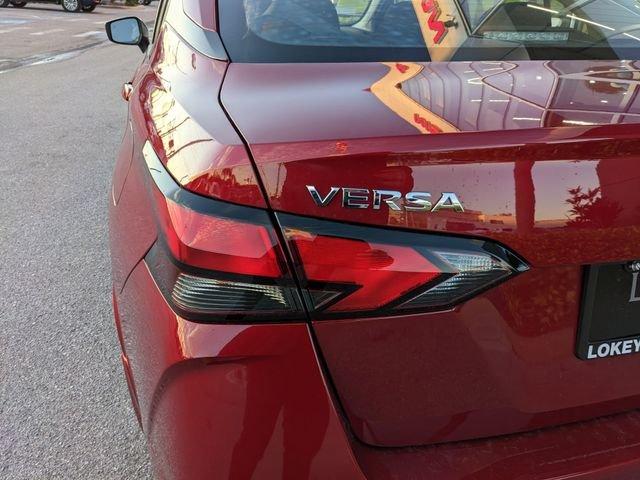 Nissan Versa Sv - Thumbnail 11