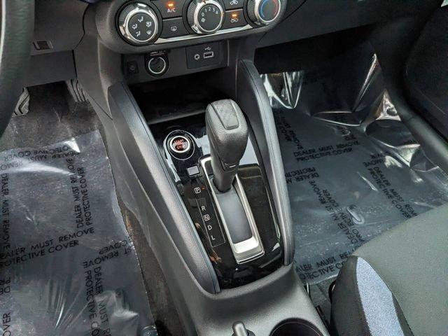 Nissan Versa Sv - Thumbnail 19