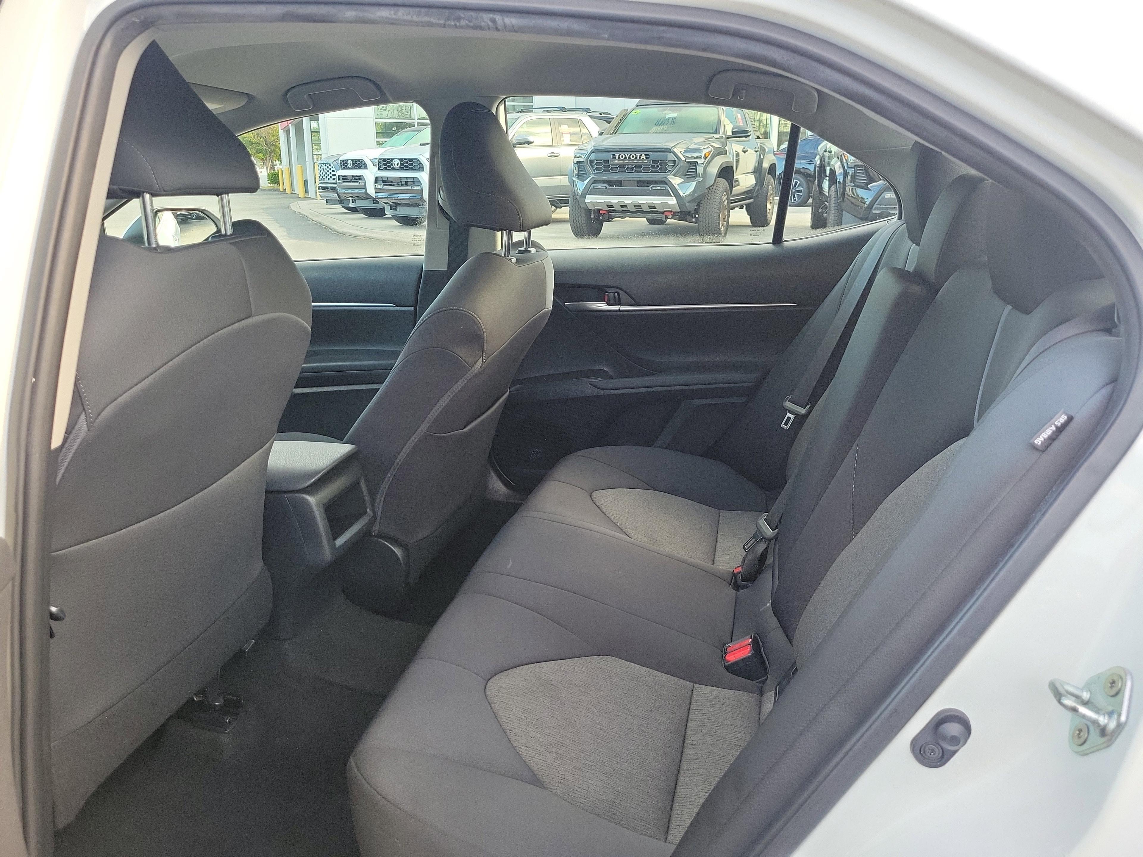 Toyota Camry Le Fwd - Thumbnail 10