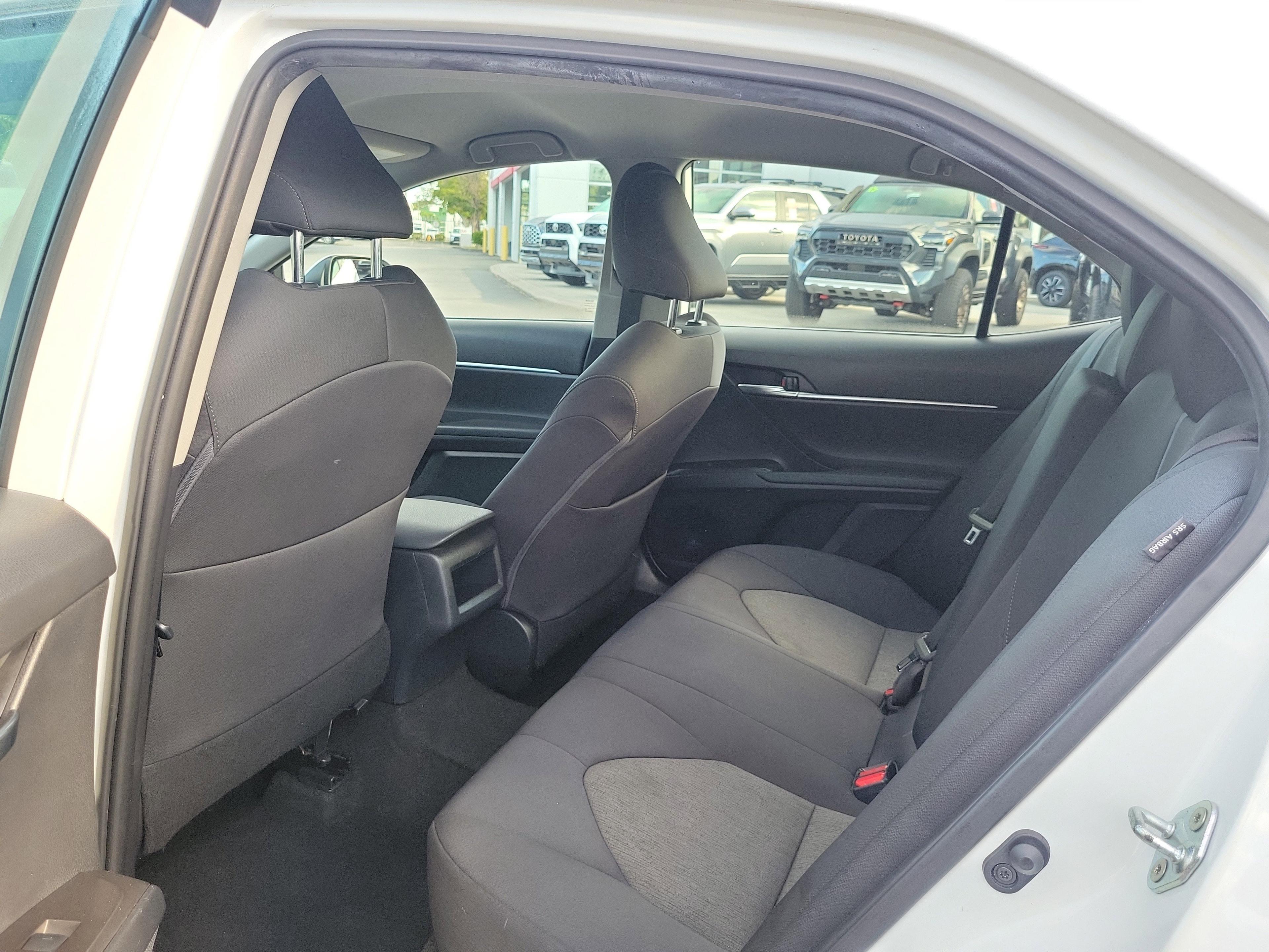 Toyota Camry Le Fwd - Thumbnail 9