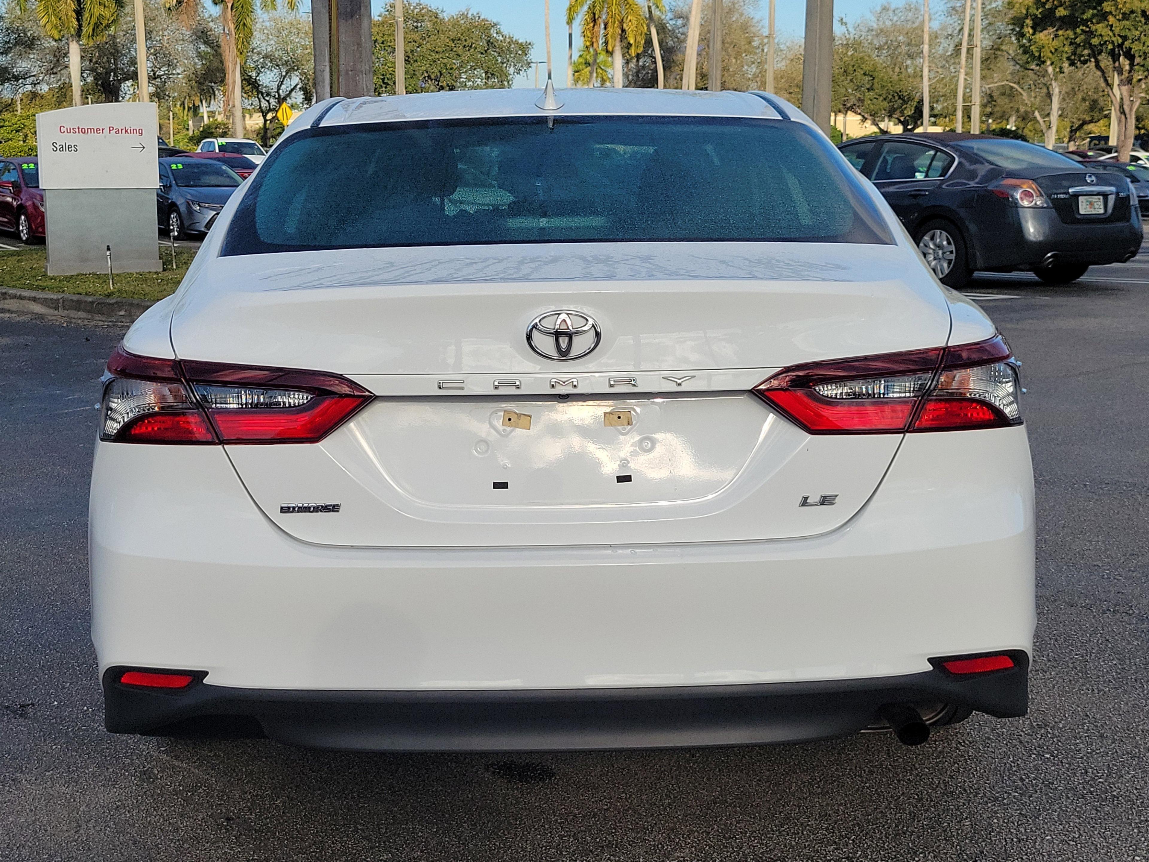 Toyota Camry Le Fwd - Thumbnail 6