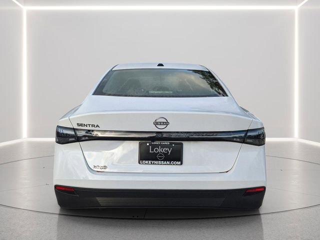 Nissan Sentra S - Thumbnail 5