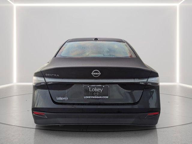 Nissan Sentra S - Thumbnail 6