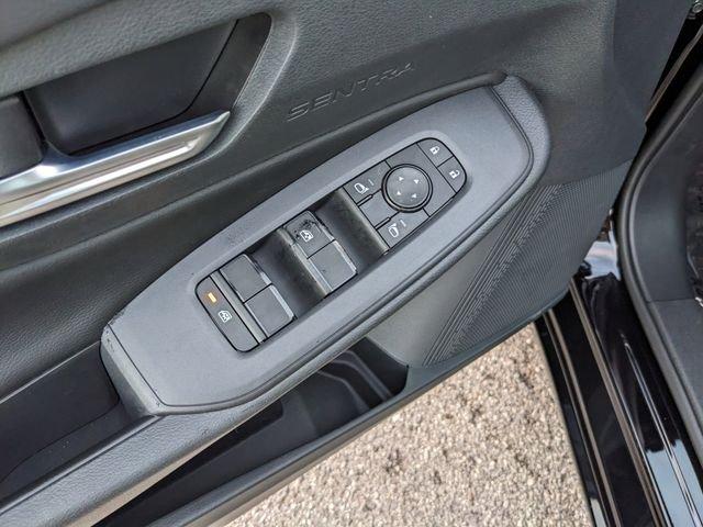 Nissan Sentra S - Thumbnail 17